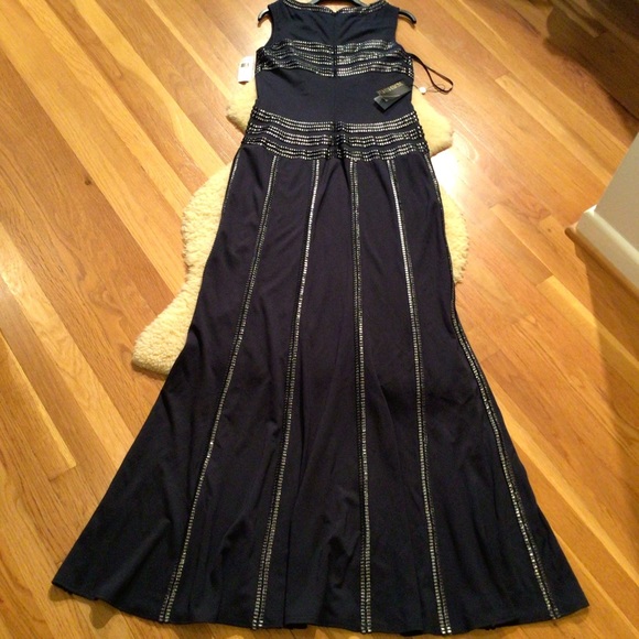 Tadashi Shoji boat neck silver threaded gown - Picture 2 of 14